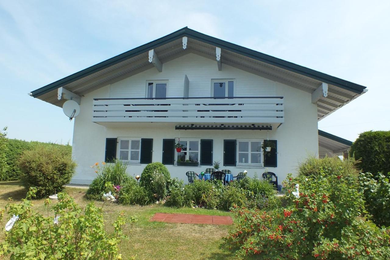 Haus Chiemseeblick Hotel กราเบนชตัดท์ ภายนอก รูปภาพ